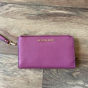 Michael Kors Clutch